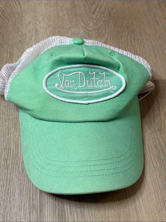 Von Dutch Accessories - Von Dutch Lime Mint Green Velvet Trucker Hat Good Condition Y2K 90s streetwear